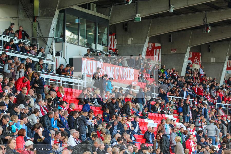 02.10.2016, 2. Bundesliga, Fussball, Würzburg, flyeralarm-Arena, TSV 1860 München, FC Würzburger Kickers - Bild-ID: 2172197