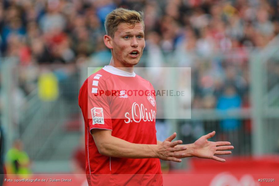 Felix Müller, 02.10.2016, 2. Bundesliga, Fussball, Würzburg, flyeralarm-Arena, TSV 1860 München, FC Würzburger Kickers - Bild-ID: 2172201 Felix Müller, 02.10.2016, 2. Bundesliga, Fussball, Würzburg, flyeralarm-Arena, TSV 1860 München, FC Würzburger Kickers - Bild-ID: 2172201
