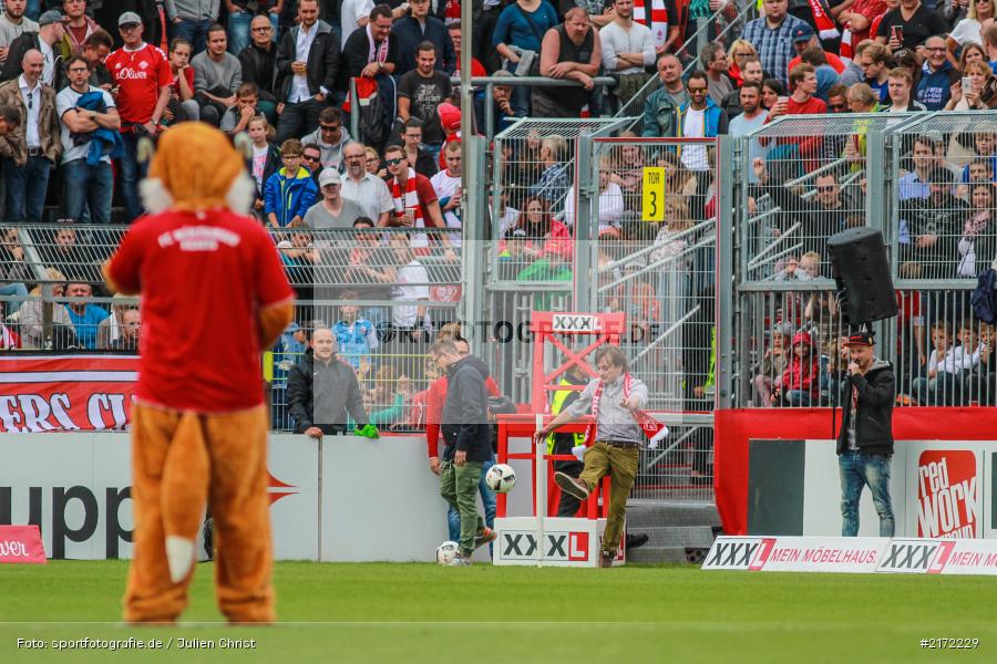 02.10.2016, 2. Bundesliga, Fussball, Würzburg, flyeralarm-Arena, TSV 1860 München, FC Würzburger Kickers - Bild-ID: 2172229