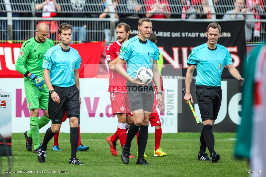 02.10.2016, Dallenberg, Würzburg, flyeralarm-Arena, 2. Bundesliga, TSV 1860 München, FC Würzburger Kickers - Bild-ID: 2172274 02.10.2016, Dallenberg, Würzburg, flyeralarm-Arena, 2. Bundesliga, TSV 1860 München, FC Würzburger Kickers - Bild-ID: 2172274