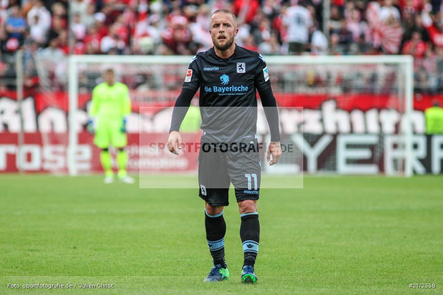 02.10.2016, Dallenberg, flyeralarm-Arena, 2. Bundesliga, TSV 1860 München, FC Würzburger Kickers - Bild-ID: 2172338 02.10.2016, Dallenberg, flyeralarm-Arena, 2. Bundesliga, TSV 1860 München, FC Würzburger Kickers - Bild-ID: 2172338