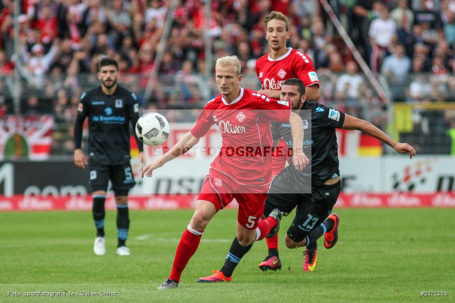 02.10.2016, Dallenberg, flyeralarm-Arena, 2. Bundesliga, TSV 1860 München, FC Würzburger Kickers - Bild-ID: 2172355 02.10.2016, Dallenberg, flyeralarm-Arena, 2. Bundesliga, TSV 1860 München, FC Würzburger Kickers - Bild-ID: 2172355
