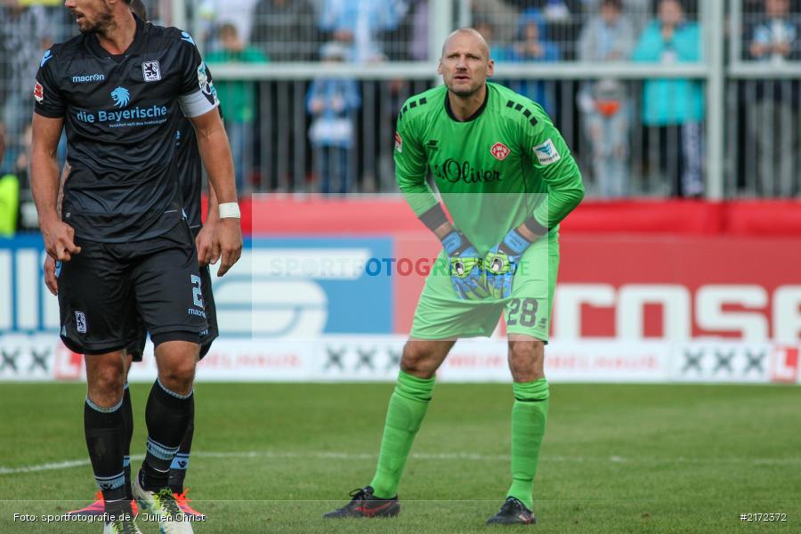 02.10.2016, Dallenberg, flyeralarm-Arena, 2. Bundesliga, TSV 1860 München, FC Würzburger Kickers - Bild-ID: 2172372 02.10.2016, Dallenberg, flyeralarm-Arena, 2. Bundesliga, TSV 1860 München, FC Würzburger Kickers - Bild-ID: 2172372
