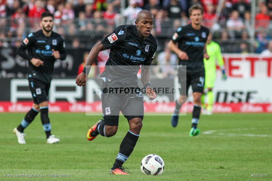 02.10.2016, Dallenberg, flyeralarm-Arena, 2. Bundesliga, TSV 1860 München, FC Würzburger Kickers - Bild-ID: 2172379 02.10.2016, Dallenberg, flyeralarm-Arena, 2. Bundesliga, TSV 1860 München, FC Würzburger Kickers - Bild-ID: 2172379