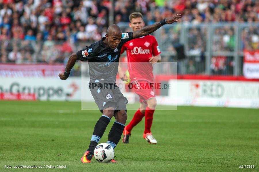 02.10.2016, Dallenberg, flyeralarm-Arena, 2. Bundesliga, TSV 1860 München, FC Würzburger Kickers - Bild-ID: 2172383 02.10.2016, Dallenberg, flyeralarm-Arena, 2. Bundesliga, TSV 1860 München, FC Würzburger Kickers - Bild-ID: 2172383