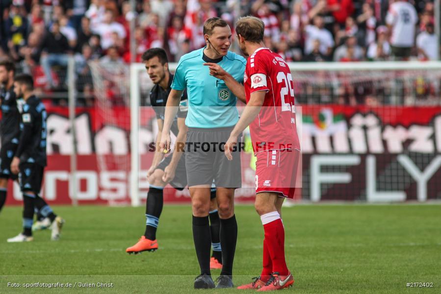 02.10.2016, Dallenberg, flyeralarm-Arena, 2. Bundesliga, TSV 1860 München, FC Würzburger Kickers - Bild-ID: 2172402 02.10.2016, Dallenberg, flyeralarm-Arena, 2. Bundesliga, TSV 1860 München, FC Würzburger Kickers - Bild-ID: 2172402