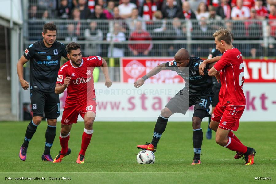 02.10.2016, Dallenberg, flyeralarm-Arena, 2. Bundesliga, TSV 1860 München, FC Würzburger Kickers - Bild-ID: 2172403 02.10.2016, Dallenberg, flyeralarm-Arena, 2. Bundesliga, TSV 1860 München, FC Würzburger Kickers - Bild-ID: 2172403