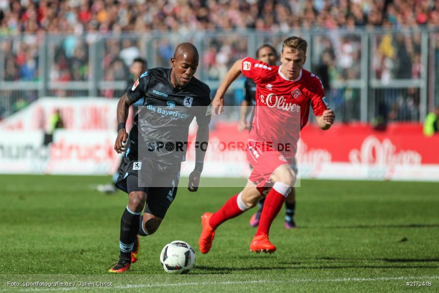 02.10.2016, Dallenberg, flyeralarm-Arena, 2. Bundesliga, TSV 1860 München, FC Würzburger Kickers - Bild-ID: 2172418 02.10.2016, Dallenberg, flyeralarm-Arena, 2. Bundesliga, TSV 1860 München, FC Würzburger Kickers - Bild-ID: 2172418