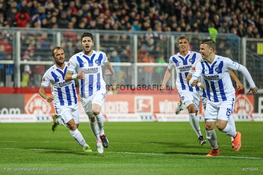 Florian Kamberi, Moritz Stoppelkamp, Erwin Hoffer, Würzburg, Flyeralarm-Arena, Bundesliga, 21.10.2016, Fußball, 2. Bundesliga, Karlsruher SC, FC Würzburger Kickers - Bild-ID: 2173499