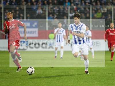 Fotos von FC Würzburger Kickers - Karlsruher SC auf sportfotografie.de