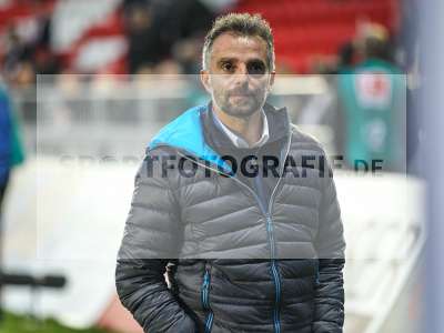 Fotos von FC Würzburger Kickers - Karlsruher SC auf sportfotografie.de