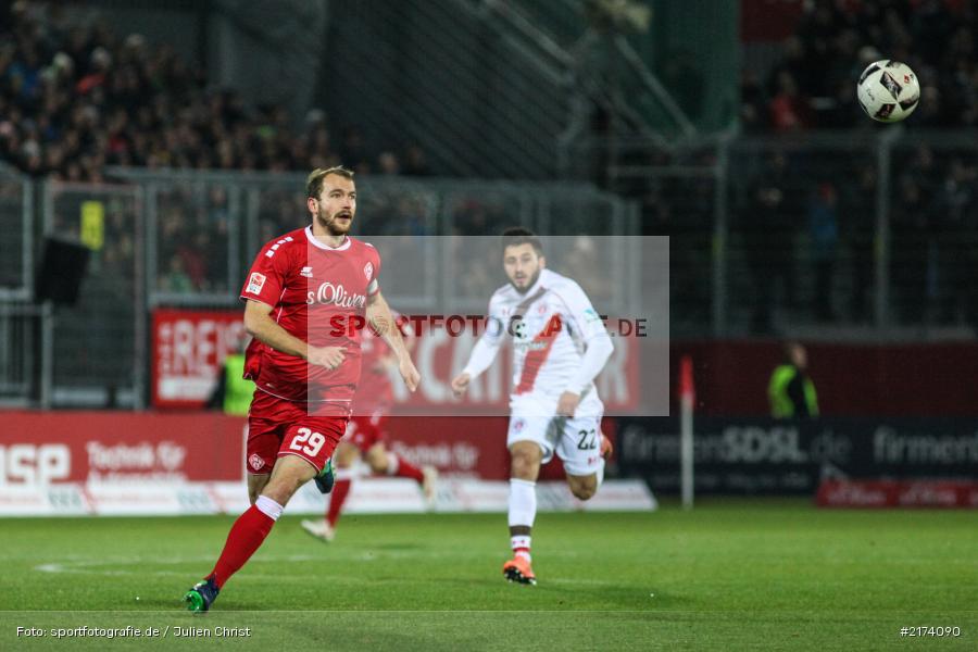 Sebastian Neumann, 2. Bundesliga, 07.11.2016, Würzburg, flyeralarm Arena, FC St. Pauli, FC Würzburger Kickers - Bild-ID: 2174090
