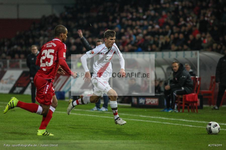 Maurice Jerome Litka, David Pisot, 2. Bundesliga, 07.11.2016, Würzburg, flyeralarm Arena, FC St. Pauli, FC Würzburger Kickers - Bild-ID: 2174099