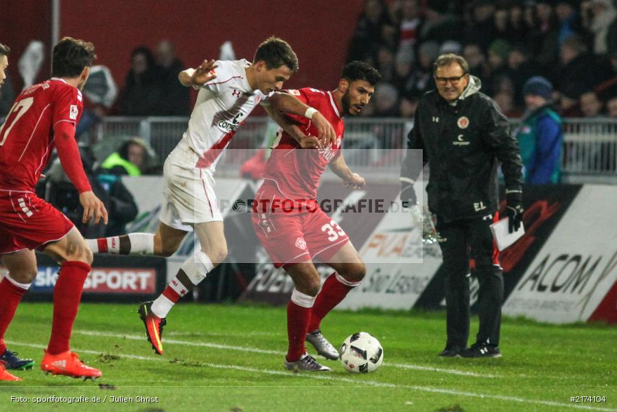Elia Soriano, 2. Bundesliga, 07.11.2016, Würzburg, flyeralarm Arena, FC St. Pauli, FC Würzburger Kickers - Bild-ID: 2174104