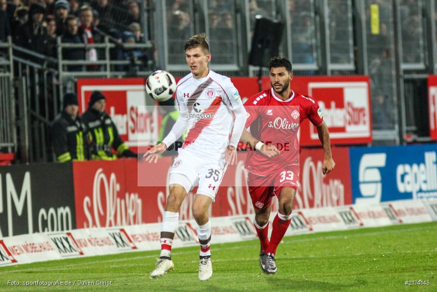 Brian Koglin, Elia Soriano, 2. Bundesliga, 07.11.2016, Würzburg, flyeralarm Arena, FC St. Pauli, FC Würzburger Kickers - Bild-ID: 2174143