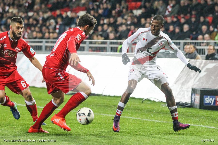 07.11.2016, Würzburg, flyeralarm Arena, 2. Bundesliga, FC St. Pauli, FC Würzburger Kickers - Bild-ID: 2174190