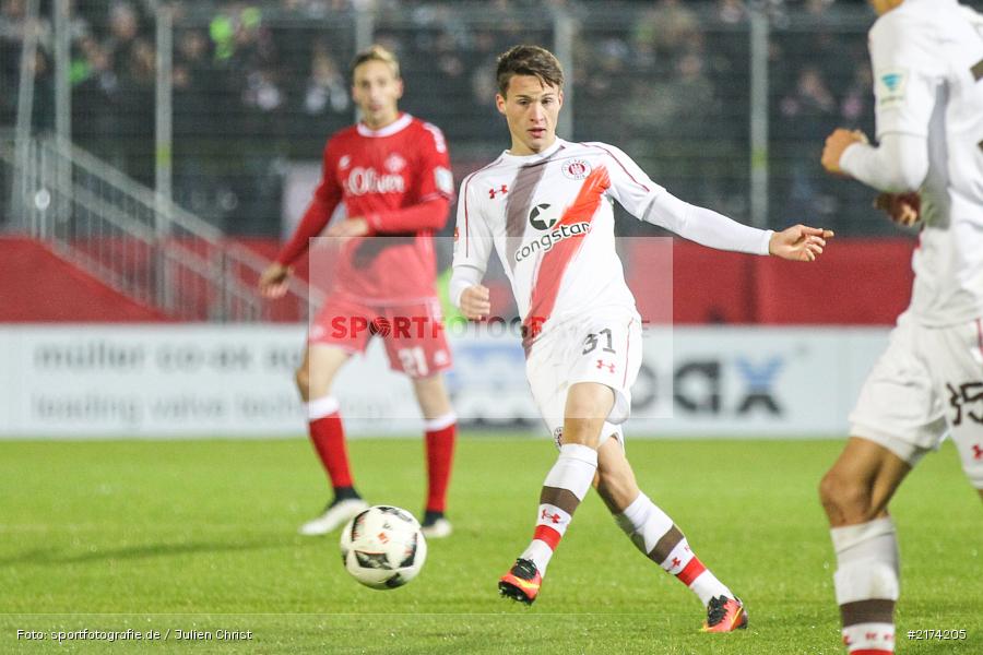 Maurice Jerome Litka, 07.11.2016, Würzburg, flyeralarm Arena, 2. Bundesliga, FC St. Pauli, FC Würzburger Kickers - Bild-ID: 2174205