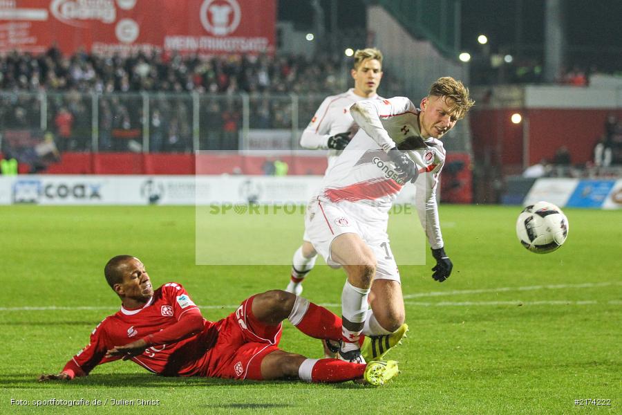 David Pisot, Marc Hornschuh, 07.11.2016, Würzburg, flyeralarm Arena, 2. Bundesliga, FC St. Pauli, FC Würzburger Kickers - Bild-ID: 2174222