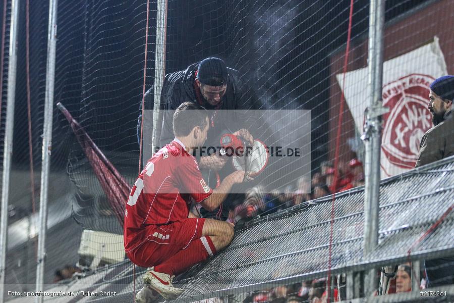 Peter Kurzweg, 07.11.2016, Würzburg, flyeralarm Arena, Fussball, 2. Bundesliga, FC St. Pauli, FC Würzburger Kickers - Bild-ID: 2174261 Peter Kurzweg, 07.11.2016, Würzburg, flyeralarm Arena, Fussball, 2. Bundesliga, FC St. Pauli, FC Würzburger Kickers - Bild-ID: 2174261