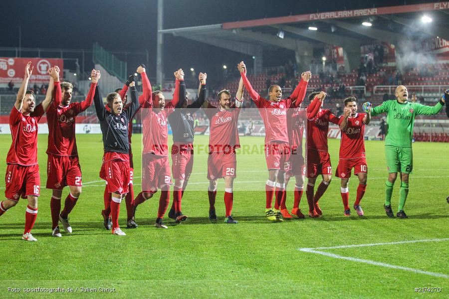 07.11.2016, Würzburg, flyeralarm Arena, Fussball, 2. Bundesliga, FC St. Pauli, FC Würzburger Kickers - Bild-ID: 2174270