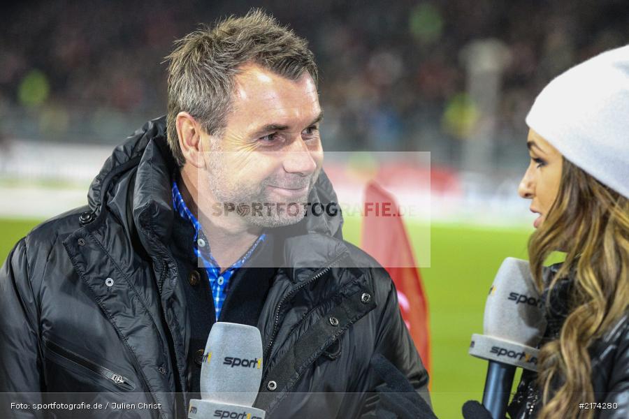 Bernd Hollerbach, 07.11.2016, Würzburg, flyeralarm Arena, Fussball, 2. Bundesliga, FC St. Pauli, FC Würzburger Kickers - Bild-ID: 2174280 Bernd Hollerbach, 07.11.2016, Würzburg, flyeralarm Arena, Fussball, 2. Bundesliga, FC St. Pauli, FC Würzburger Kickers - Bild-ID: 2174280