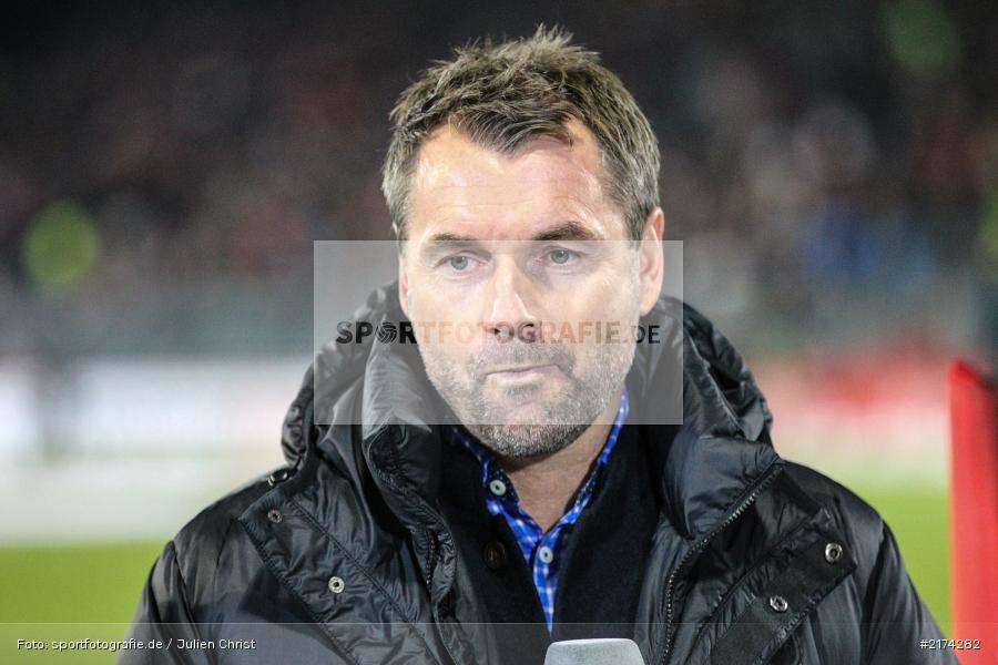 Bernd Hollerbach, 07.11.2016, Würzburg, flyeralarm Arena, Fussball, 2. Bundesliga, FC St. Pauli, FC Würzburger Kickers - Bild-ID: 2174282 Bernd Hollerbach, 07.11.2016, Würzburg, flyeralarm Arena, Fussball, 2. Bundesliga, FC St. Pauli, FC Würzburger Kickers - Bild-ID: 2174282