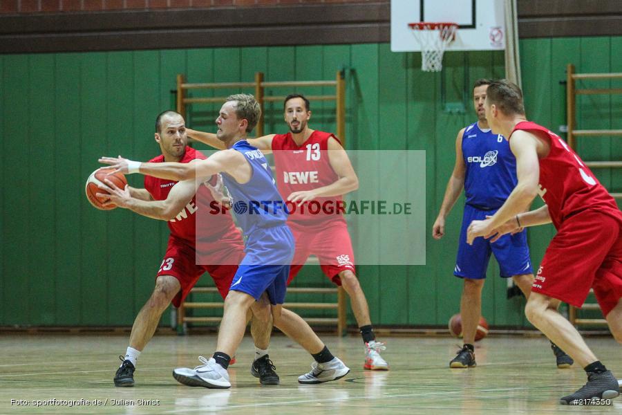 12.11.2016, Erwin-Ammann-Halle, Basketball, TSV Großheubach, TSV Karlstadt - Bild-ID: 2174350
