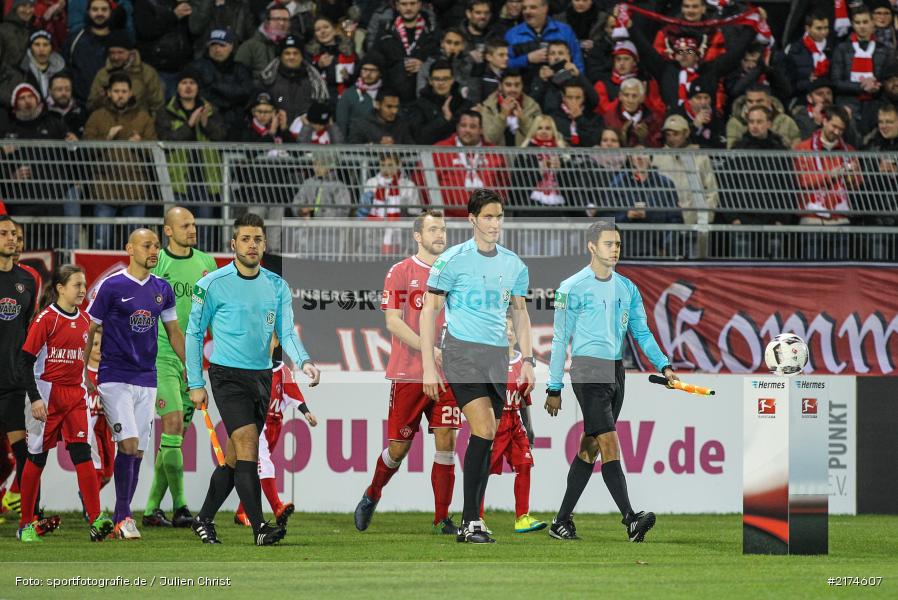 Asmir Osmanagic, Tobias Endriß, Dr. Matthias Jöllenbeck, Würzburg, flyeralarm Arena, 25.11.2016, Fussball, 2. Bundesliga, FC Erzgebirga Aue, FC Würzburger Kickers - Bild-ID: 2174607 Asmir Osmanagic, Tobias Endriß, Dr. Matthias Jöllenbeck, Würzburg, flyeralarm Arena, 25.11.2016, Fussball, 2. Bundesliga, FC Erzgebirga Aue, FC Würzburger Kickers - Bild-ID: 2174607
