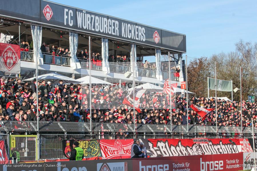 Fans, B-Block, flyeralarm Arena, Fortuna Düsseldorf, FC Würzburger Kickers, 2. Bundesliga, 04.12.2016 - Bild-ID: 2174874 Fans, B-Block, flyeralarm Arena, Fortuna Düsseldorf, FC Würzburger Kickers, 2. Bundesliga, 04.12.2016 - Bild-ID: 2174874