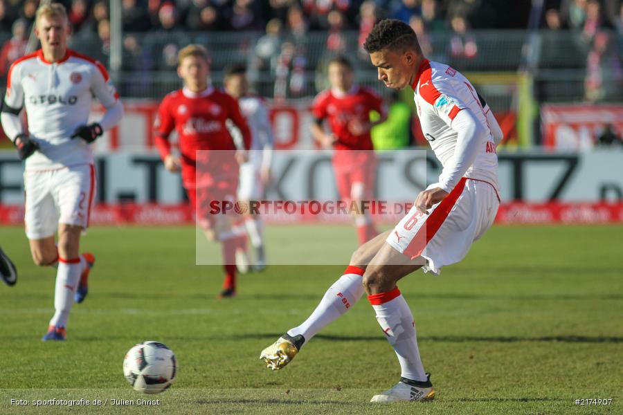 Kevin Akpoguma, flyeralarm Arena, Fortuna Düsseldorf, FC Würzburger Kickers, 2. Bundesliga, 04.12.2016 - Bild-ID: 2174907