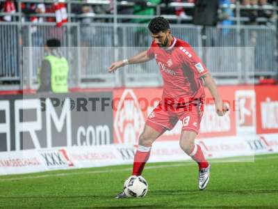 Fotos von FC Würzburger Kickers - FC St. Pauli auf sportfotografie.de