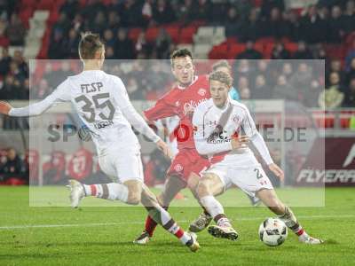 Fotos von FC Würzburger Kickers - FC St. Pauli auf sportfotografie.de