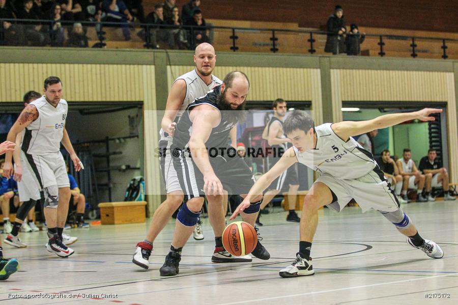Lukas Wirthmann, Tim Kretz, Jörg Schnellbach, TV Marktheidenfeld, TV Burgsinn, Sinngrundhalle, Burgsinn, 11.12.2016 - Bild-ID: 2175172