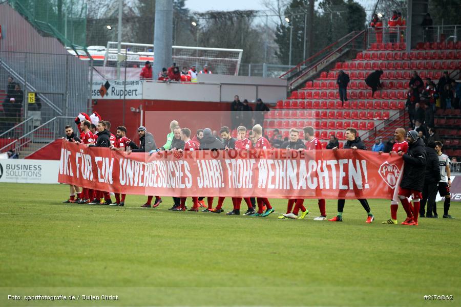 Frohe Weihnachten, Transparent, VfB Stuttgart, FWK 1907, Würzburg, 2. Bundesliga, flyeralarm Arena, FC Würzburger Kickers - Bild-ID: 2176862