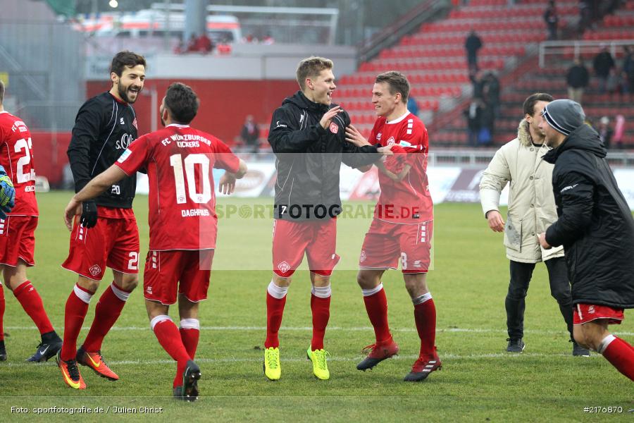 Emanuel Taffertshofer, Felix Müller, Nejmeddin Daghfous, Daniel Nagy, VfB Stuttgart, FWK 1907, Würzburg, 2. Bundesliga, flyeralarm Arena, FC Würzburger Kickers - Bild-ID: 2176870