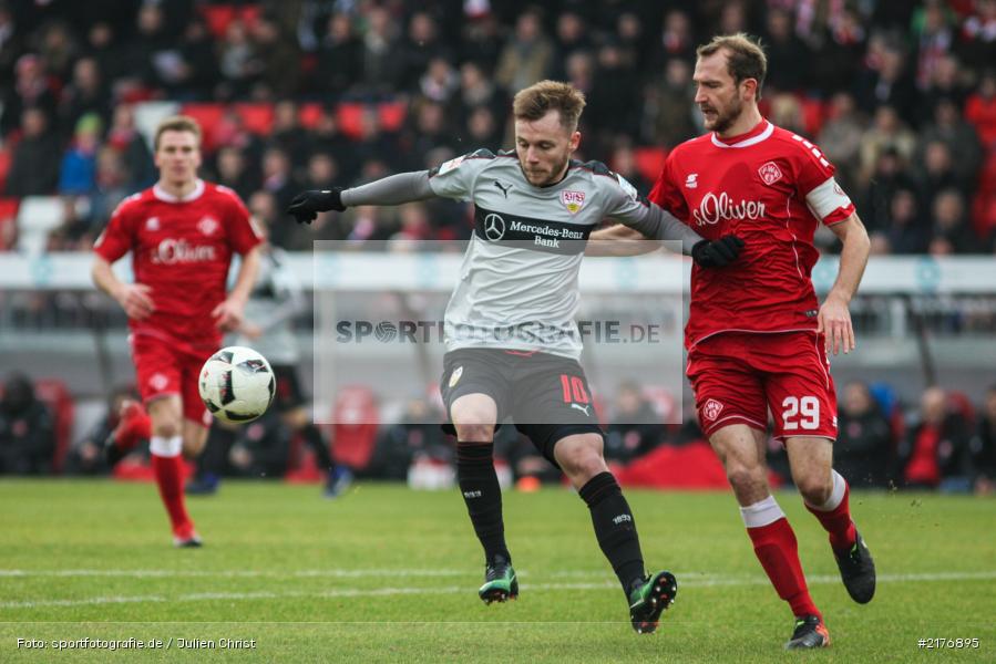 Alexandru Maxim, Sebastian Neumann, VfB Stuttgart, FWK 1907, Würzburg, 2. Bundesliga, flyeralarm Arena, FC Würzburger Kickers - Bild-ID: 2176895