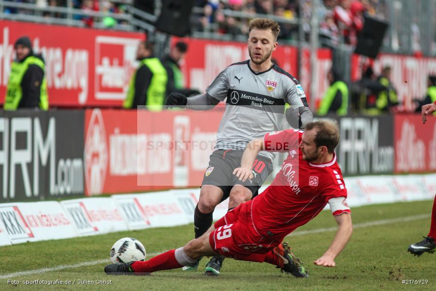 Alexandru Maxim, Sebastian Neumann, VfB Stuttgart, FWK 1907, Würzburg, 2. Bundesliga, flyeralarm Arena, FC Würzburger Kickers - Bild-ID: 2176929