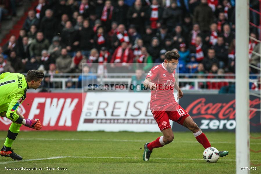 Nejmeddin Daghfous, Mitch Langerak, VfB Stuttgart, FWK 1907, Würzburg, 2. Bundesliga, flyeralarm Arena, FC Würzburger Kickers - Bild-ID: 2176958 Nejmeddin Daghfous, Mitch Langerak, VfB Stuttgart, FWK 1907, Würzburg, 2. Bundesliga, flyeralarm Arena, FC Würzburger Kickers - Bild-ID: 2176958