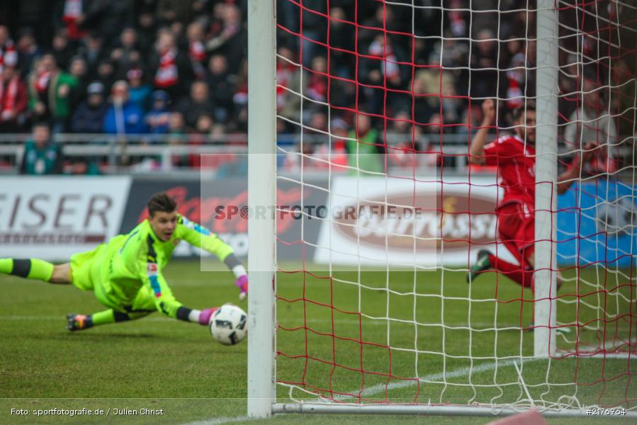 Nejmeddin Daghfous, Mitch Langerak, VfB Stuttgart, FWK 1907, Würzburg, 2. Bundesliga, flyeralarm Arena, FC Würzburger Kickers - Bild-ID: 2176964
