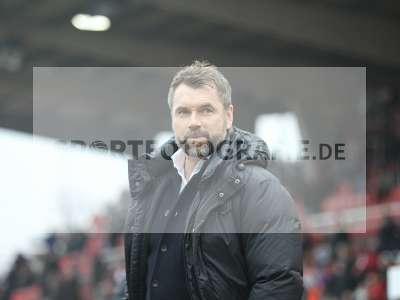 Fotos von FC Würzburger Kickers - VfB Stuttgart auf sportfotografie.de