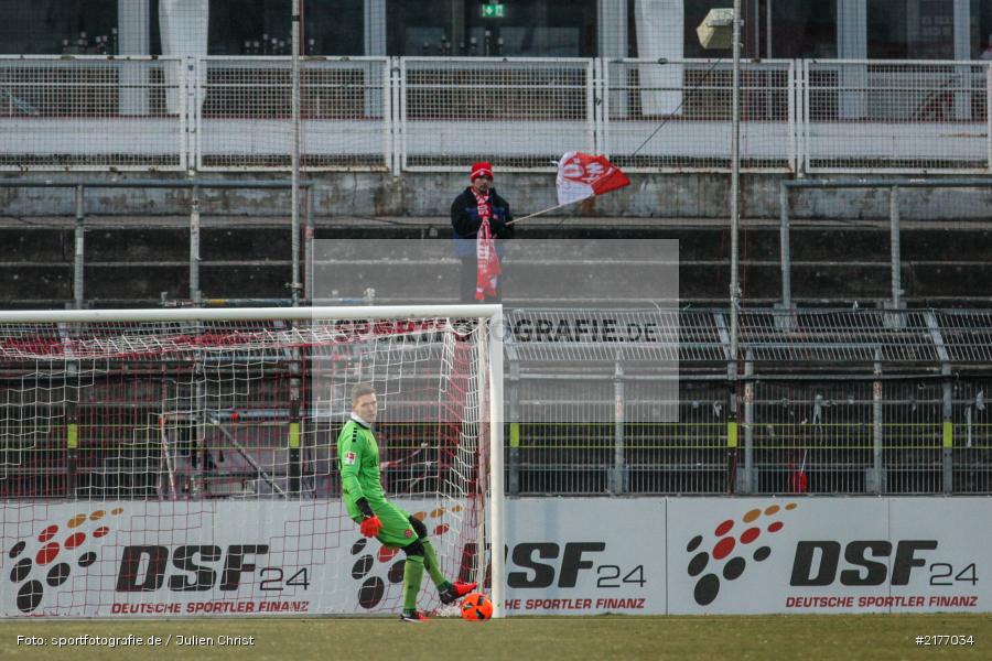 Einsamer Fan, 07.01.2017, Flyeralarm-Arena, Freundschaftsspiel, FSV Frankfurt, FC Würzburger Kickers - Bild-ID: 2177034