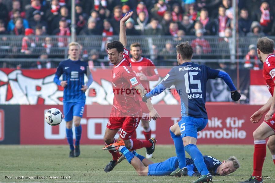 Lukas Fröde, Nik Omladic, 28.01.2017, 2. Bundesliga, Eintracht Braunschweig, FC Würzburger Kickers - Bild-ID: 2178334 Lukas Fröde, Nik Omladic, 28.01.2017, 2. Bundesliga, Eintracht Braunschweig, FC Würzburger Kickers - Bild-ID: 2178334