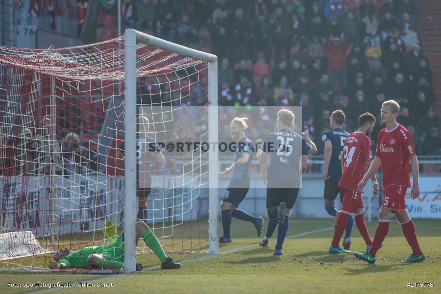 Clemens Schoppenhauer, Robert Wulnikowski, Torjubel, 11.02.2017, Dallenberg, flyeralarm Arena, Fussball, 2. Bundesliga, 1. FC Heidenheim 1846, FC Würzburger Kickers - Bild-ID: 2178578