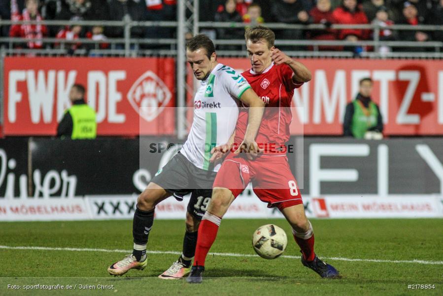 Emanuel Taffertshofer, Veton Berisha, 24.02.2017, Dallenberg, flyeralarm Arena, Fussball, 2. Bundesliga, SpVgg Greuther Fürth, FC Würzburger Kickers - Bild-ID: 2178854