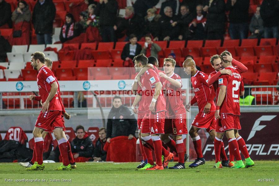 Sebastian Ernst, David Pisot, Emanuel Taffertshofer, Rico Benatelli, Tobias Schröck, 24.02.2017, Dallenberg, flyeralarm Arena, Fussball, 2. Bundesliga, SpVgg Greuther Fürth, FC Würzburger Kickers - Bild-ID: 2178915