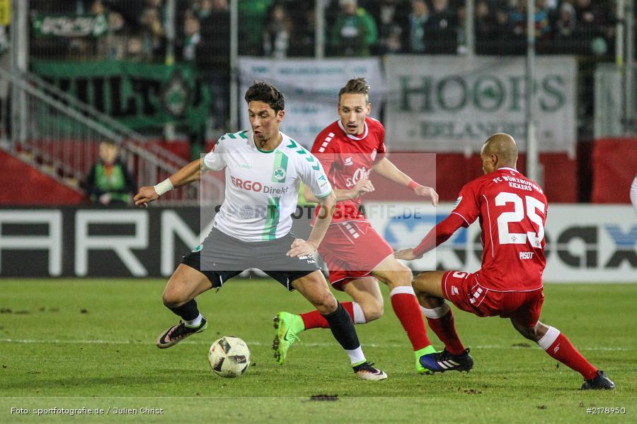Tobias Schröck, David Pisot, Robert Žulj, 24.02.2017, Dallenberg, flyeralarm Arena, Fussball, 2. Bundesliga, SpVgg Greuther Fürth, FC Würzburger Kickers - Bild-ID: 2178950