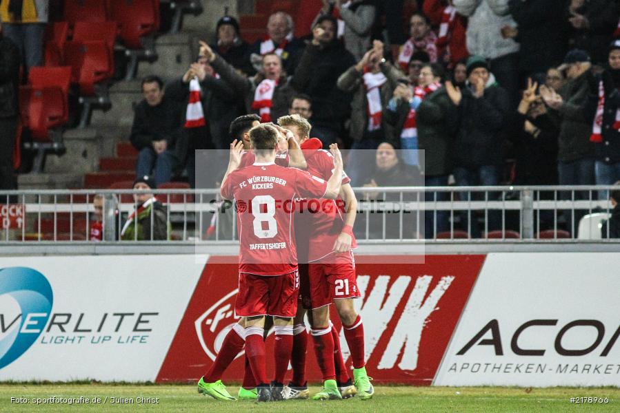 Tobias Schröck, 24.02.2017, Dallenberg, flyeralarm Arena, Fussball, 2. Bundesliga, SpVgg Greuther Fürth, FC Würzburger Kickers - Bild-ID: 2178966