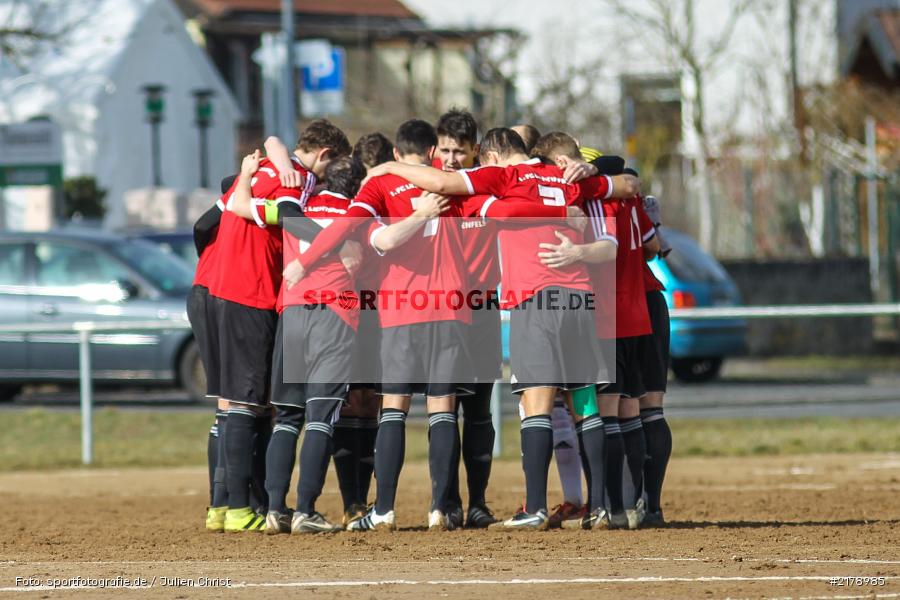 Mannschaftskreis, 25.02.2017, Landesliga Nord, Fussball, 1. FC Lichtenfels, TSV Karlburg - Bild-ID: 2178985