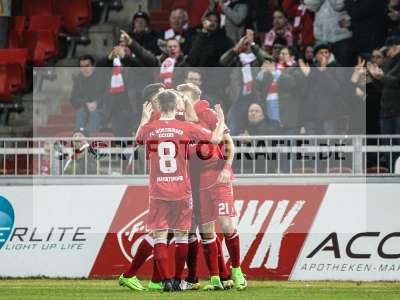 Fotos von FC Würzburger Kickers - SpVgg Greuther Fürth auf sportfotografie.de