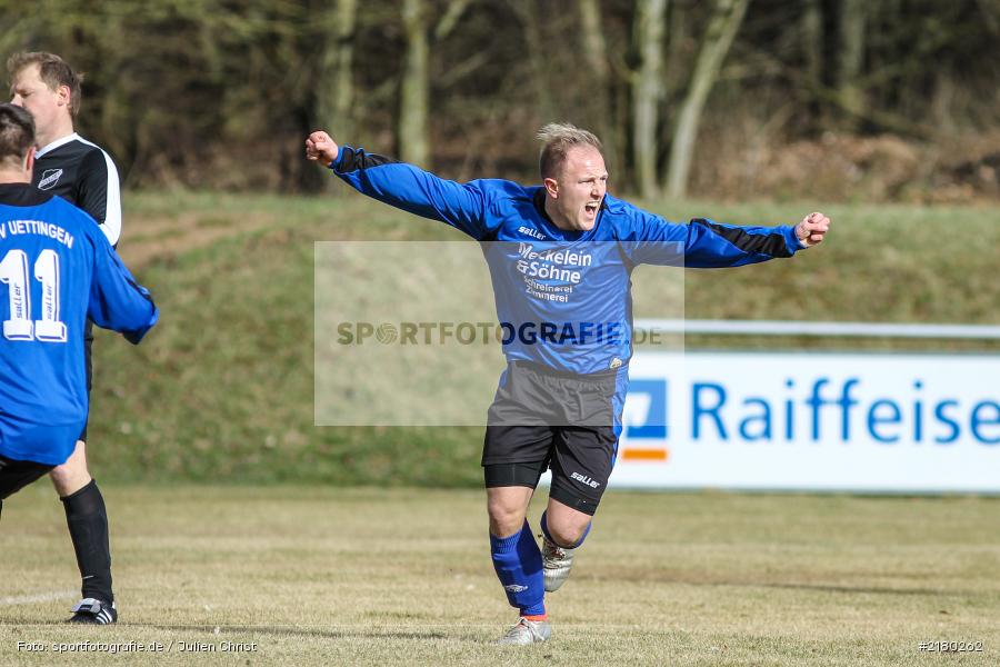 Lukas Weimer, TSV Uettingen, TSV Retzbach, Kreisliga Würzburg, 05.03.2017 - Bild-ID: 2180262